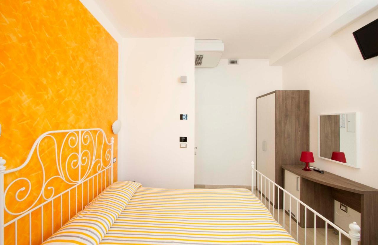 Hotel La Maestra Grottammare Zewnętrze zdjęcie